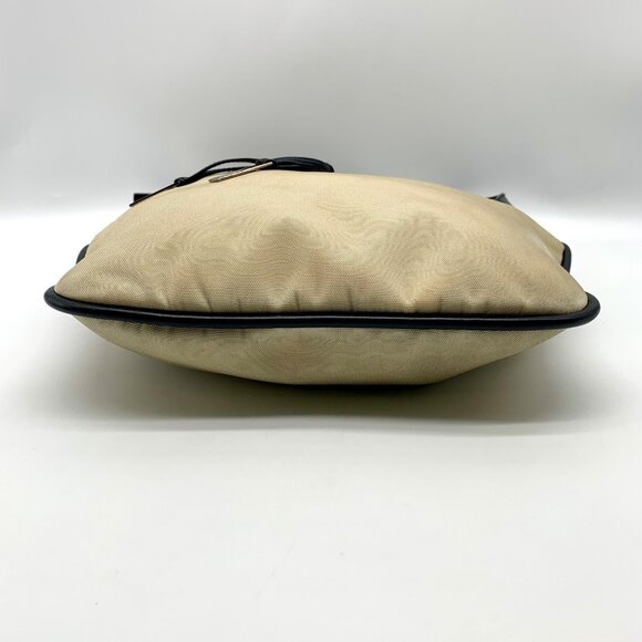 Gucci Beige Nylon and Black Leather Trim Drawstring Shoulder Bag - Picture 5 of 12